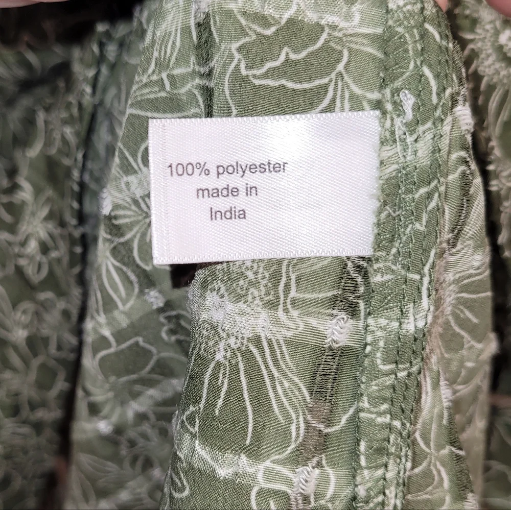 Lane Bryant Olive Floral Pop Over Blouse NWT Sz 22/24 - Picture 7 of 7